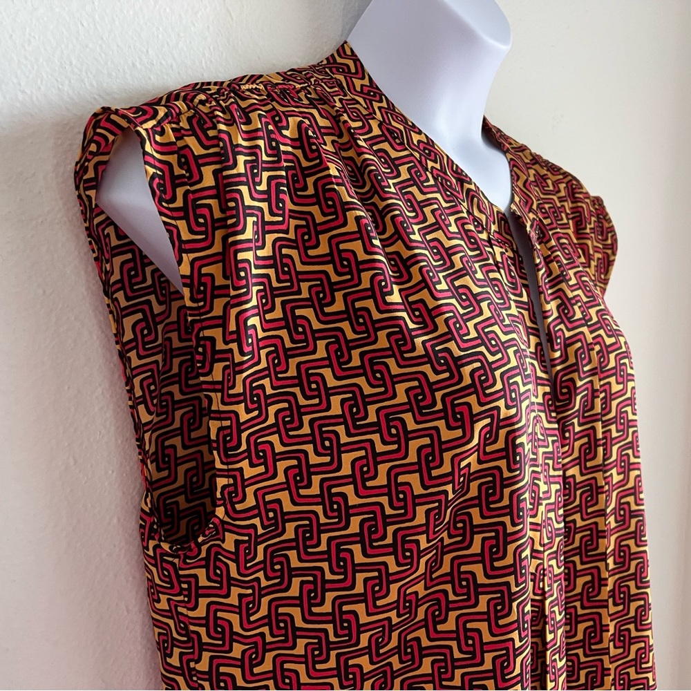 NEW never worn XL sleeveless blouse in mustard yellow and fuschia 1980s pattern